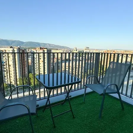View 1br - - Free Parking Apartament