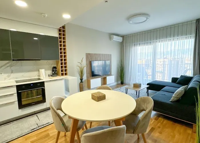 View 1br - - Free Parking Lejlighed *